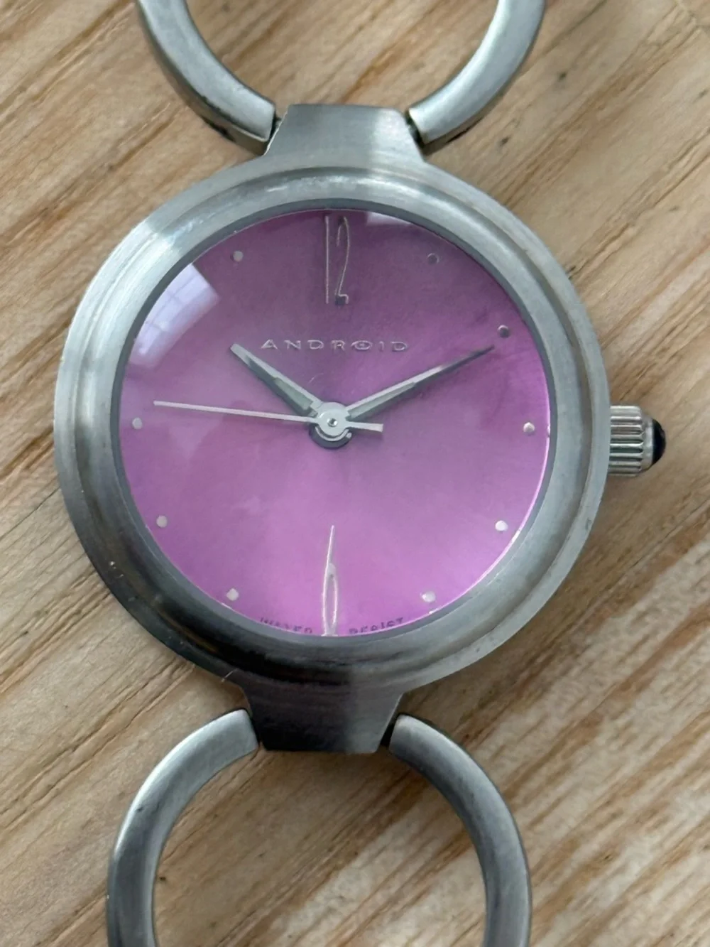 Android USA Rare Ladies Watch Purple Dial Stainless Bracelet New Battery
